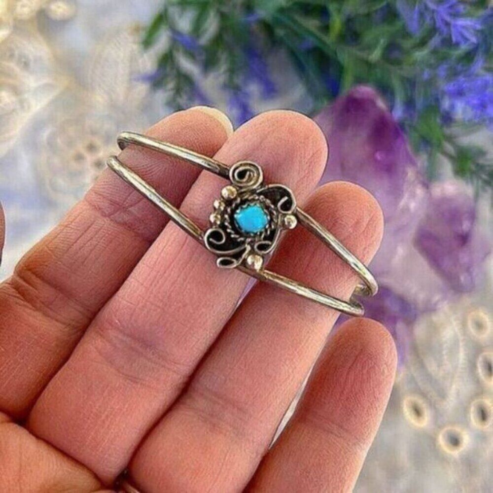 Dainty Vintage Native Turquoise & Sterling Cuff - Picture 2 of 8